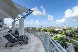 253 NE 2nd St, Miami, FL 33132 - Photo 27