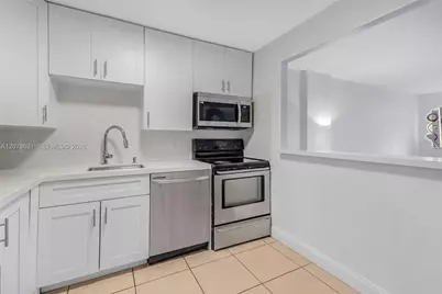 16950 W Dixie Hwy #A626, North Miami Beach, FL 33160 - Photo 3