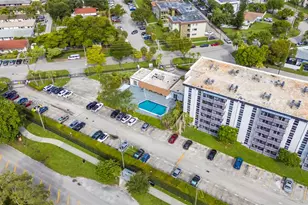 16950 W Dixie Hwy, North Miami Beach, FL 33160 - Photo 19