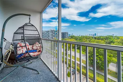 16950 W Dixie Hwy #A626, North Miami Beach, FL 33160 - Photo 13