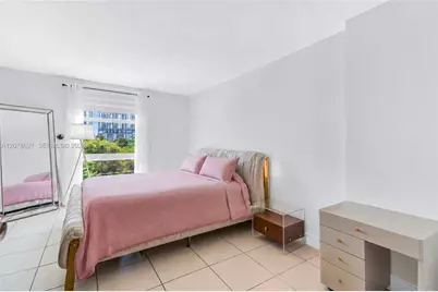 16950 W Dixie Hwy #A626, North Miami Beach, FL 33160 - Photo 9