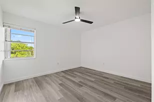 1800 SW 25th St, Miami, FL 33133 - Photo 7