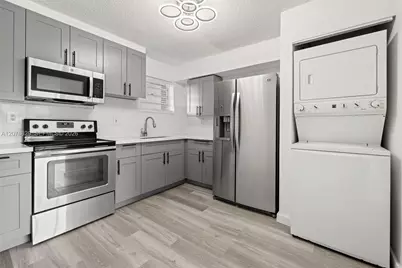 1800 SW 25th St #2305, Miami, FL 33133 - Photo 3