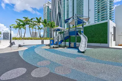 851 NE 1st Ave #3007, Miami, FL 33132 - Photo 7