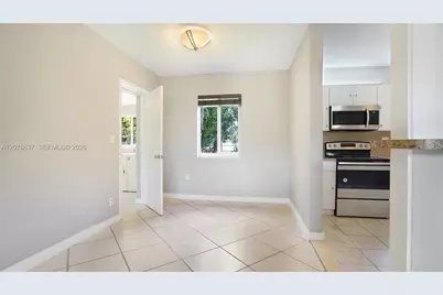 903 NE 2nd St, Hallandale Beach, FL 33009 - Photo 29