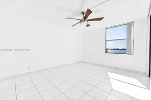 110 Lake Emerald Dr, Oakland Park, FL 33309 - Photo 13