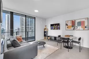 121 NE 5th St, Miami, FL 33132 - Photo 5