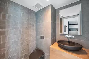 1331 Brickell Bay Dr, Miami, FL 33131 - Photo 11