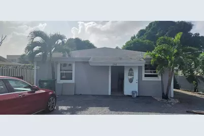 150 NW 17th Ct, Miami, FL 33125 - Photo 3