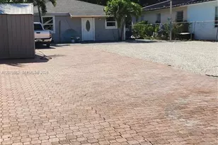 150 NW 17th Ct, Miami, FL 33125 - Photo 21