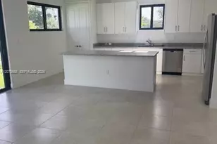 18903 SW 317th Ter, Homestead, FL 33030 - Photo 5
