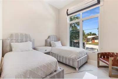 1360 98th St, Bay Harbor Islands, FL 33154 - Photo 9