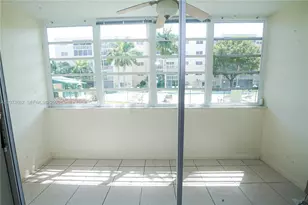 232 NE 12th Ave, Hallandale Beach, FL 33009 - Photo 5