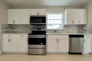 1931 NE 55th Ct, Fort Lauderdale, FL 33308 - Photo 7