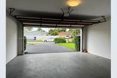 1931 NE 55th Ct, Fort Lauderdale, FL 33308 - Photo 35
