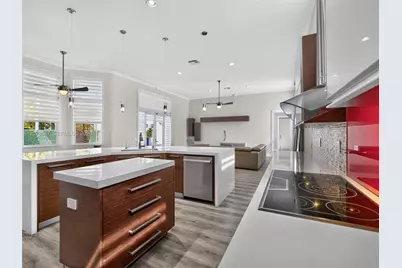 1371 Victoria Isle Dr, Weston, FL 33327 - Photo 57