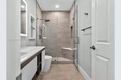 1371 Victoria Isle Dr, Weston, FL 33327 - Photo 65