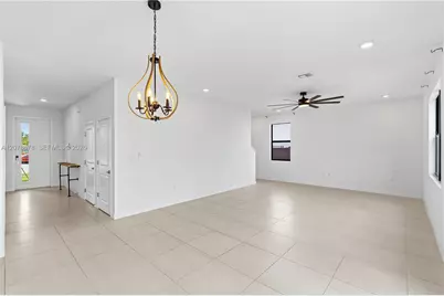 1325 NE 2nd Ct, Homestead, FL 33033 - Photo 15