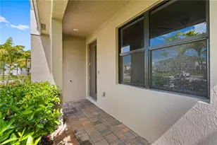 1325 NE 2nd Ct, Homestead, FL 33033 - Photo 5