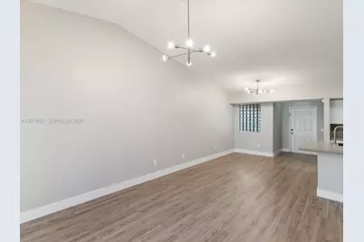 155 NW 96th Ter #2-303, Pembroke Pines, FL 33024 - Photo 23