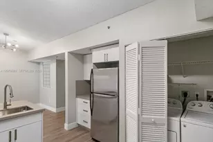 155 NW 96th Terrace, Pembroke Pines, FL 33024 - Photo 9