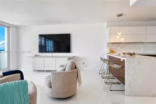 100 Lincoln Rd, Miami Beach, FL 33139 - Photo 11