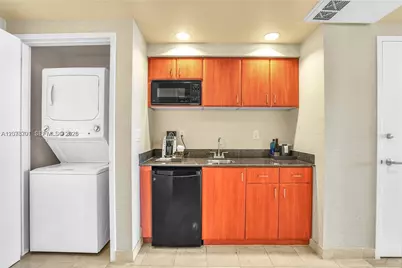 18001 Collins Ave #917, Sunny Isles Beach, FL 33160 - Photo 5