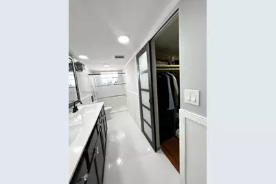 [Address not provided], Lauderdale Lakes, FL 33319 - Photo 33