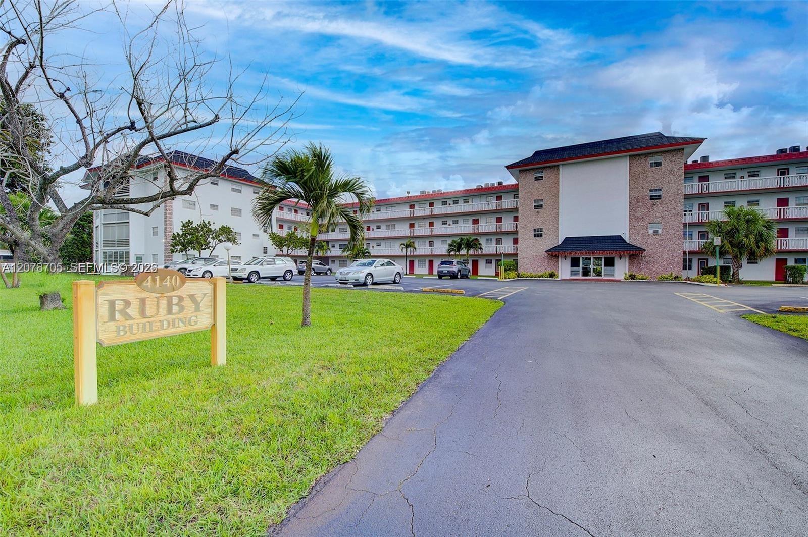 [Address not provided] - [Address not provided], Lauderdale Lakes, FL 33319 Luxury Property | Jose Angel Pina