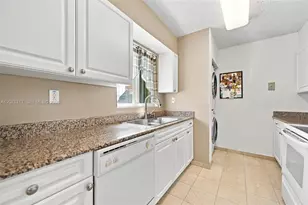 5900 Collins Ave, Miami Beach, FL 33140 - Photo 5