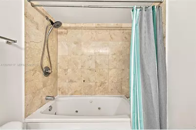 5900 Collins Ave #1006, Miami Beach, FL 33140 - Photo 11