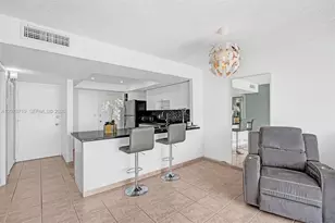 1351 NE Miami Gardens Dr, Miami, FL 33179 - Photo 13