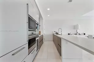 17475 Collins Ave, Sunny Isles Beach, FL 33160 - Photo 13