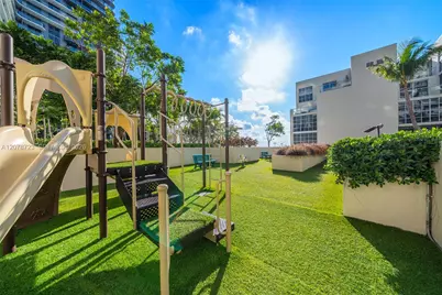 3470 E Coast Ave #H2601, Miami, FL 33137 - Photo 35
