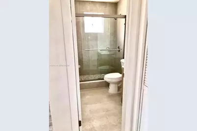 3264 W 70th St #201, Hialeah, FL 33018 - Photo 11
