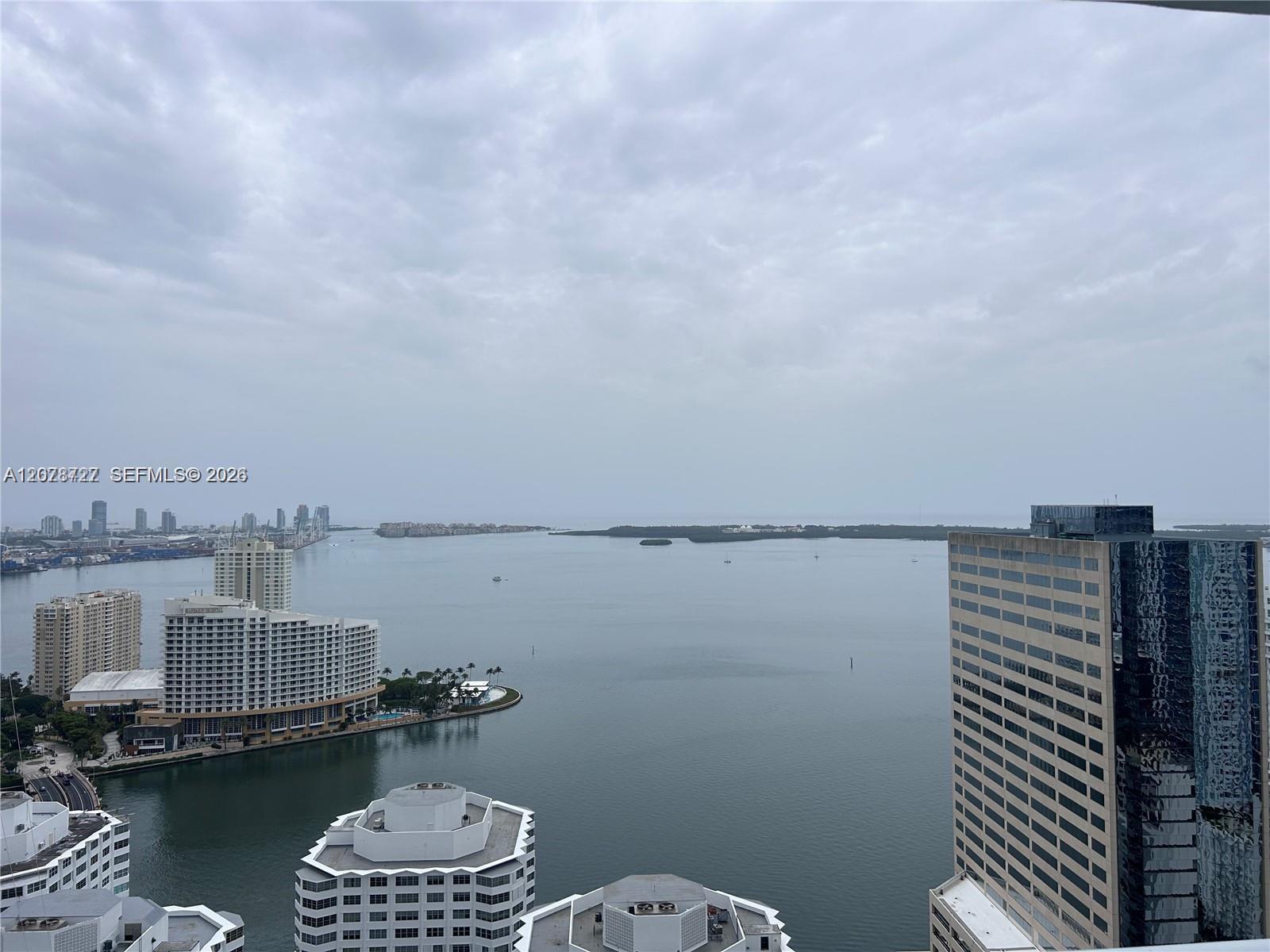 951 Brickell Ave #3804 - 951 Brickell Ave #3804, Miami, FL 33131 Luxury Property | Jose Angel Pina
