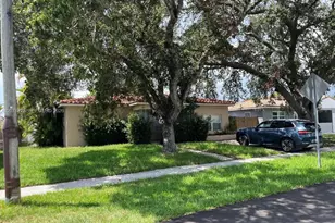 218 SE 3rd Terrace, Dania Beach, FL 33004 - Photo 3