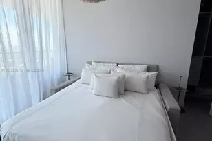 18975 Collins Ave, Sunny Isles Beach, FL 33160 - Photo 9