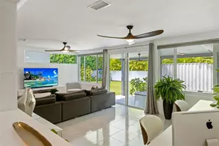 6140 SW 65th Ave, South Miami, FL 33143 - Photo 1