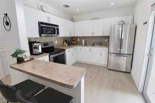 14940 Pierce St, Miami, FL 33176 - Photo 9