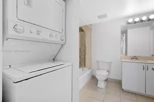 1750 N Bayshore Dr, Miami, FL 33132 - Photo 13