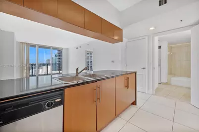 1750 N Bayshore Dr #4011, Miami, FL 33132 - Photo 1