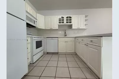 746 NW 105th Pl #A6, Miami, FL 33172 - Photo 17