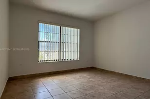 746 NW 105th Pl, Miami, FL 33172 - Photo 11