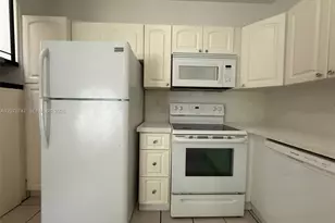 746 NW 105th Pl, Miami, FL 33172 - Photo 19