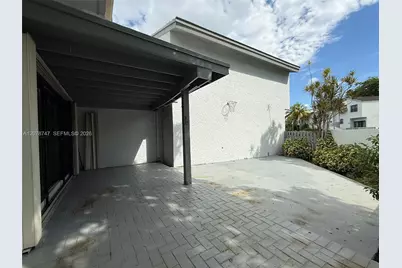 746 NW 105th Pl #A6, Miami, FL 33172 - Photo 21