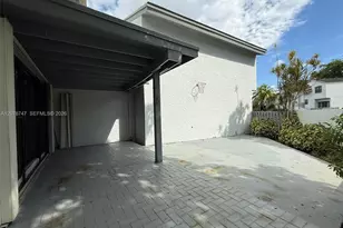 746 NW 105th Pl, Miami, FL 33172 - Photo 21