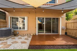 8210 NW 191st Ln, Hialeah, FL 33015 - Photo 19