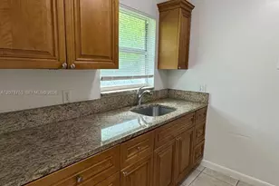 1746 N 3rd Ave N, Lake Worth, FL 33460 - Photo 3