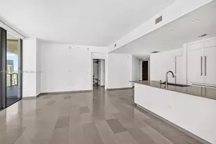 88 SW 7th St, Miami, FL 33130 - Photo 5